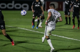 Renato Augusto durante jogo entre Red Bull Bragantino, pelo Campeonato Brasileiro