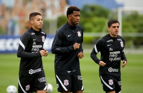 Gabriel Pereira, Gil e Fagner durante ltima atividade antes do jogo entre Corinthians e Bahia