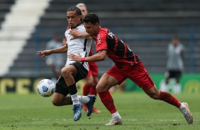 Reginaldo no empate entre Corinthians e Athletico-PR, pelo Brasileiro Sub-20