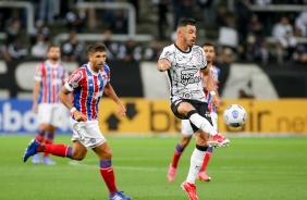 Giuliano durante o confronto entre Corinthians e Bahia na Neo Qumica Arena