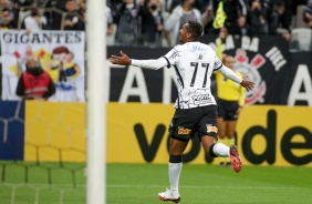 J comemorando seu gol contra o Bahia, em partida vlida pela 24 rodada do Brasileiro