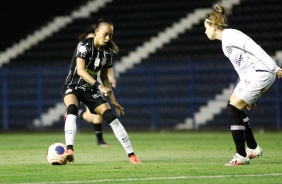 Adriana durante clssico contra o Santos pelo Paulisto Feminino