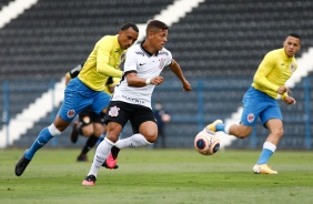 Richard durante confronto entre Corinthians e Ibrachina FC pelo Paulista Sub-20