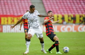 J durante confronto entre Sport e Corinthians