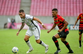 Renato Augusto durante confronto entre Sport e Corinthians