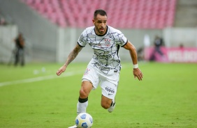 Renato Augusto durante confronto entre Sport e Corinthians