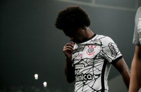 O camisa 10 do Corinthians saiu de campo entre lgrimas