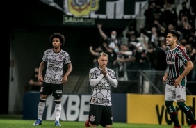 Rger Guedes e Willian instantes antes do apito inicial