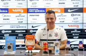 Doriva durante entrevista coletiva no CT Dr. Joaquim Grava