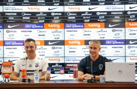 Doriva e Sylvinho durante entrevista coletiva no CT Dr. Joaquim Grava