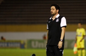 Arthur Elias durante partida entre Corinthians e Ferroviria pela semifinal do Paulista Feminino