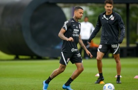 Thiaguinho e Lo Santos no ltimo treinamento antes do Majestoso contra o So Paulo