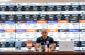 Coletiva do lateral Fbio Santos