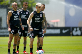 Róger Guedes durante atividades do Corinthians no CT Joaquim Grava