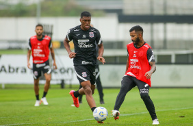 Felipe Augusto durante treino do Corinthians no CT Dr. Joaquim Grava