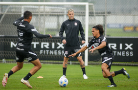 Róger Guedes e Reginaldo durante treino do Corinthians no CT Dr. Joaquim Grava
