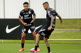 Du Queiroz e Luan no treino do Corinthians, que acontece no CT Joaquim Grava