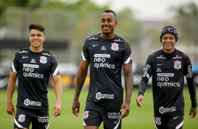 Roni, Raul e Adson no treino do Corinthians, que acontece no CT Joaquim Grava