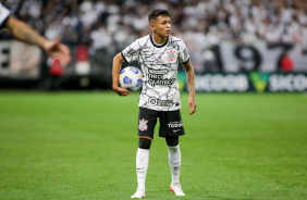 Adson no jogo entre Corinthians e Chapecoense, pelo Brasileiro, na Neo Qumica Arena