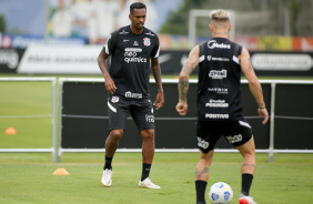 Atacante J no ltimo treino do Corinthians antes do jogo contra o Atltico-MG