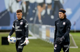 Donelli e Cssio durante ltimo treino do Corinthians antes do jogo contra o Cuiab