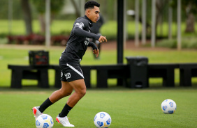 Du Queiroz durante ltimo treino do Corinthians antes do jogo contra o Cuiab