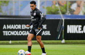 Du Queiroz durante ltimo treino do Corinthians antes do jogo contra o Cuiab