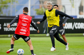 Guedes durante ltimo treino do Corinthians antes do jogo contra o Cuiab