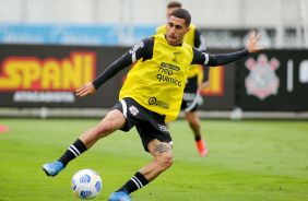 Volante Gabriel durante ltimo treino do Corinthians antes do jogo contra o Cuiab