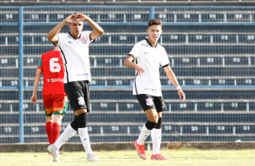 Arthur Sousa marcou dois gols no duelo contra o Velo Clube, pelo Paulista Sub-20