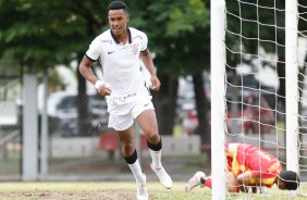 Cauê marcou o único gol do Corinthians contra o São Bernardo, pelo Paulista Sub-20