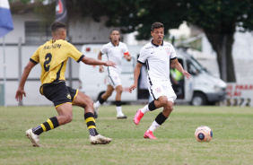 Richard durante jogo entre Corinthians e So Bernardo pelas oitavas do Paulista Sub-20