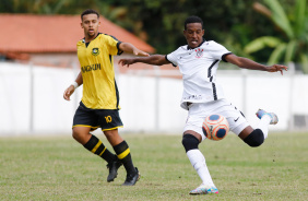 Robert Renan durante jogo entre Corinthians e So Bernardo pelas oitavas do Paulista Sub-20