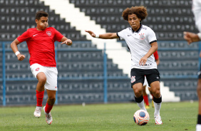 Corinthians vence Desportivo Brasil pelo Campeonato Paulista Sub-17