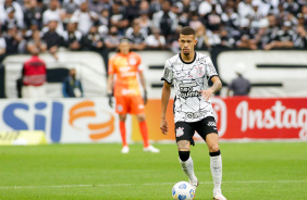 Joo Victor no jogo entre Corinthians e Santos na Neo Qumica Arena, pelo Brasileiro