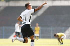 Giovane anotou gol no jogo entre Corinthians e So Bernardo, pelo Paulista Sub-20