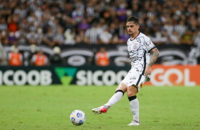 Fagner durante a partida entre Corinthians e Cear