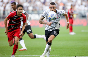 Renato Augusto durante o jogo entre Corinthians e Athletico-PR