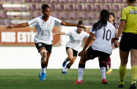 O Corinthians venceu a Ferroviria por 3 a 2 e se classificou para a final do Paulisto Sub-17