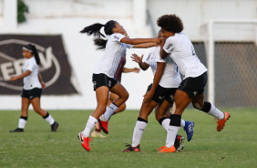 O Corinthians venceu a Ferroviria por 3 a 2 e se classificou para a final do Paulisto Sub-17