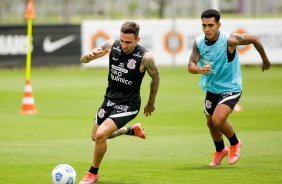 Mosquito e Du em mais um dia de atividades no CT do Corinthians, Dr. Joaquim Grava