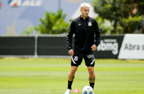 Róger Guedes em mais um dia de atividades no CT do Corinthians, Dr. Joaquim Grava