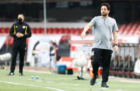 Arthur Elias no jogo entre Corinthians e So Paulo pela final do Paulista Feminino