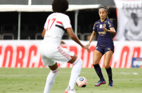 Diany no jogo entre Corinthians e So Paulo pela final do Paulista Feminino