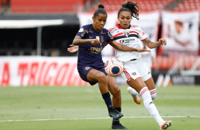 Grazi no jogo entre Corinthians e So Paulo pela final do Paulista Feminino