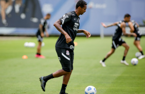 J durante ltimo treino do Corinthians para jogo contra o Grmio
