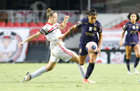 Miriã no jogo entre Corinthians e São Paulo pela final do Paulista Feminino