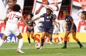 Victoria e Grazi no jogo entre Corinthians e São Paulo pela final do Paulista Feminino