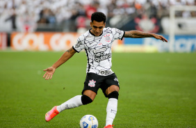 Du Queiroz no jogo entre Corinthians e Grmio, pelo Campeonato Brasileiro