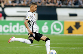 Joo Victor no jogo entre Corinthians e Grmio, pelo Campeonato Brasileiro